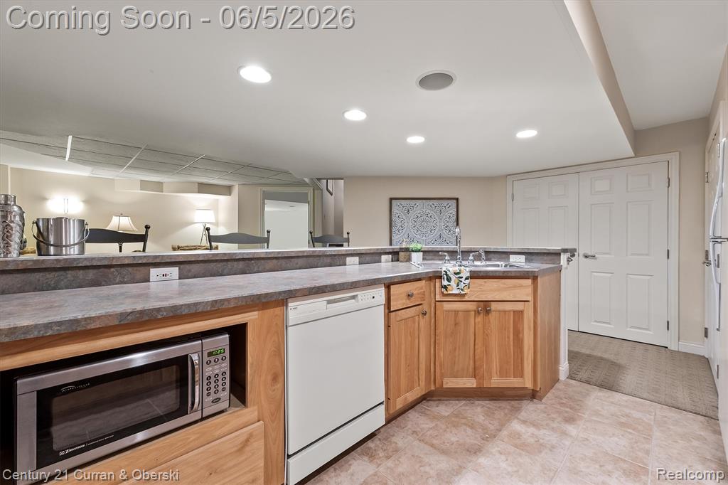 972 McDonald Drive, Northville, MI 48167 — Photo 59