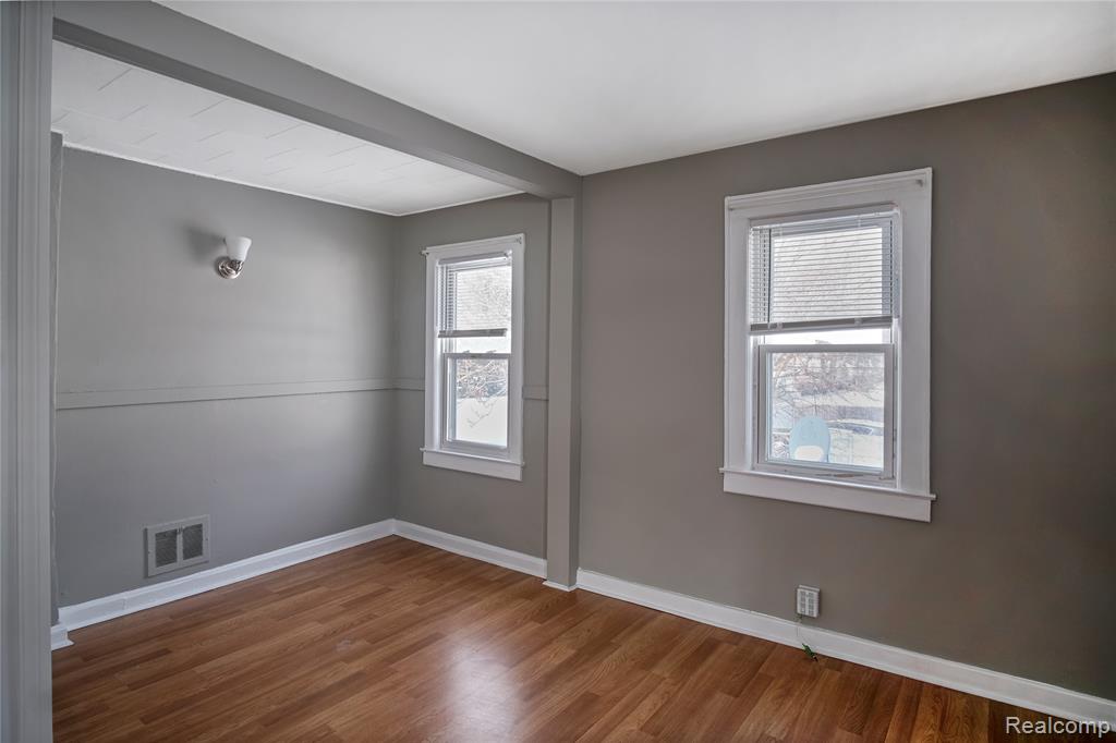 406 W 12 Mile, Royal Oak, MI 48073 — Photo 13