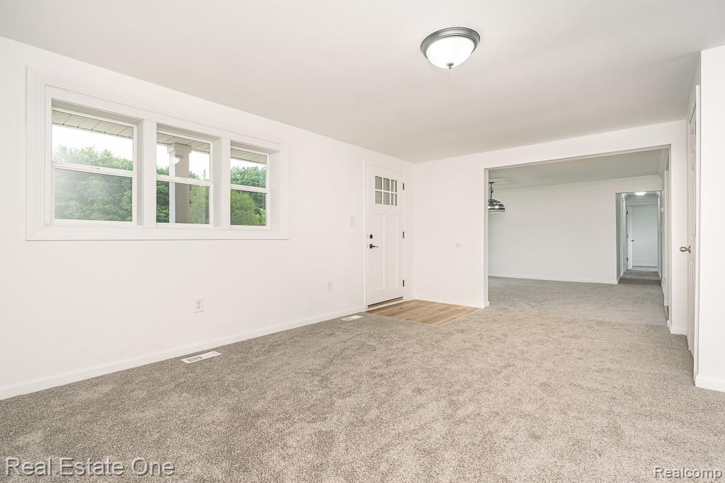 8249 Beers Road, Swartz Creek, MI 48473 — Photo 8
