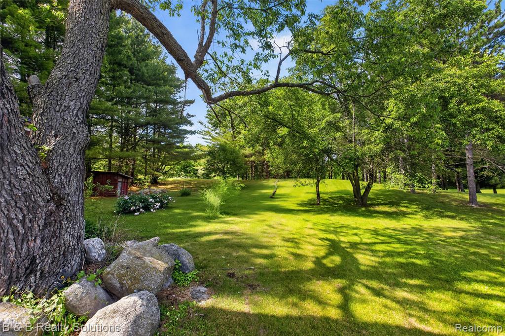 5544 Piersonville Road, Columbiaville, MI 48421 — Photo 11