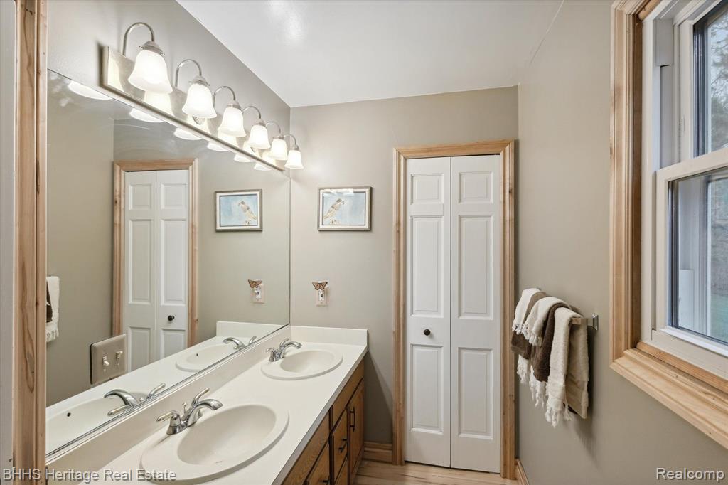 5904 W ALLEN Road, Fowlerville, MI 48836 — Photo 28