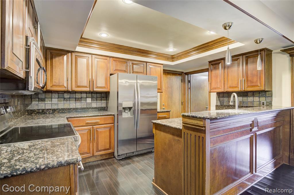 53400 Tundra Drive, Shelby Twp, MI 48316 — Photo 16