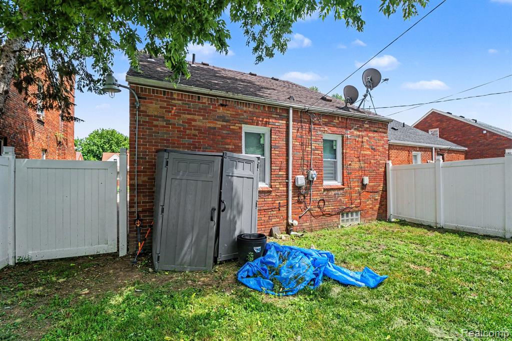 17333 Mansfield Street, Detroit, MI 48235 — Photo 32