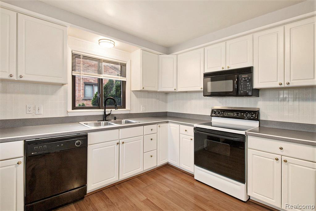 947 N Main Street, Clawson, MI — Photo 10