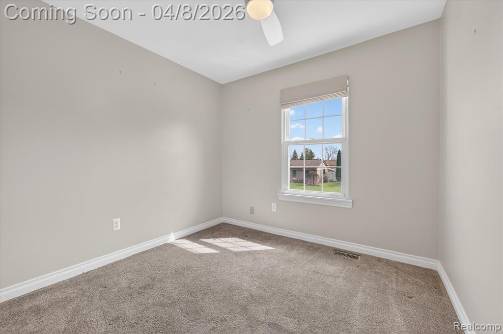 22184 Derby Road, Woodhaven, MI 48183 — Photo 33