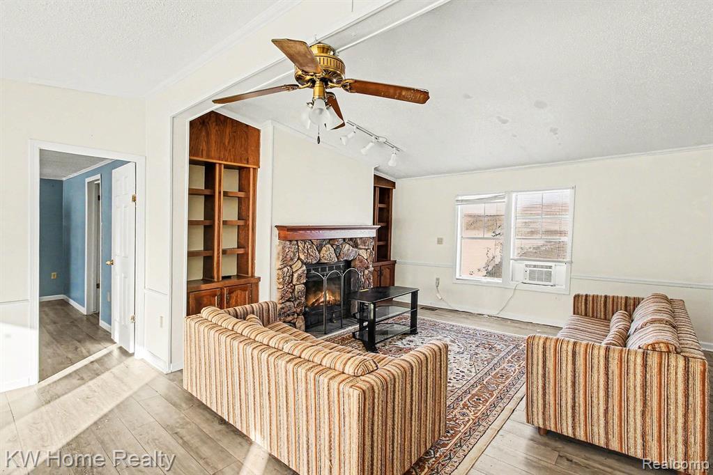 4038 Catlin Road, Columbiaville, MI 48421 — Photo 4