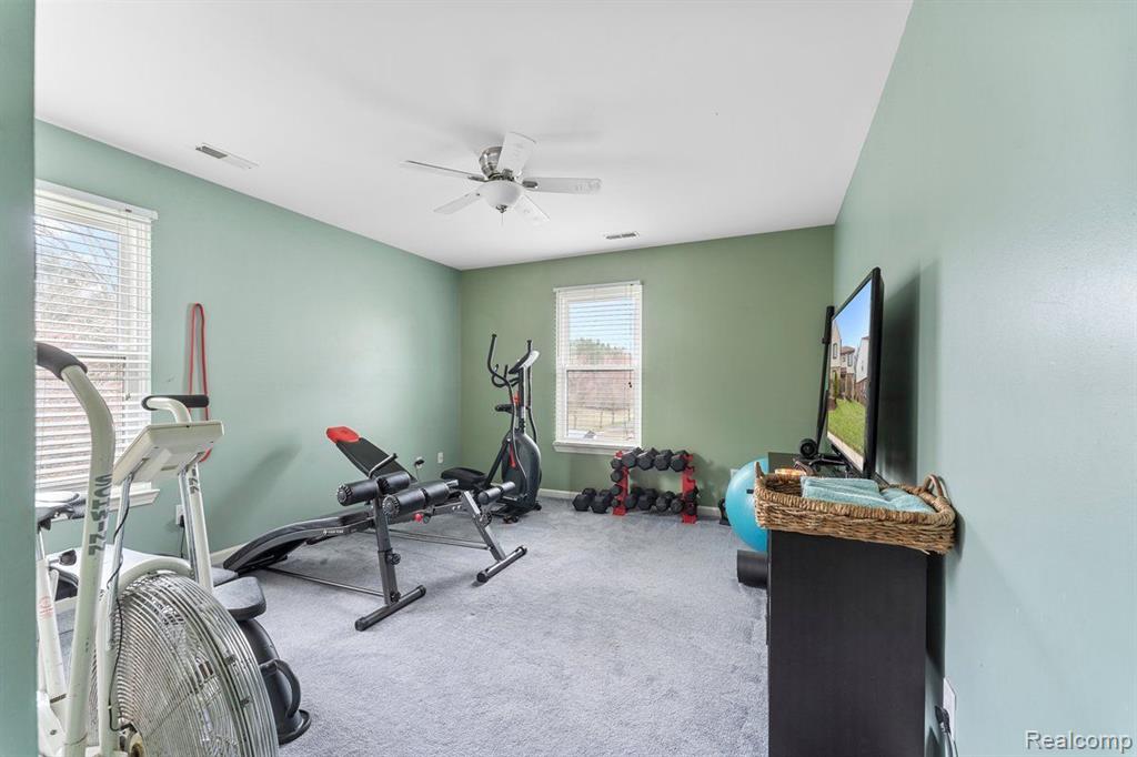 13517 MILTON Drive, Belleville, MI 48111 — Photo 32