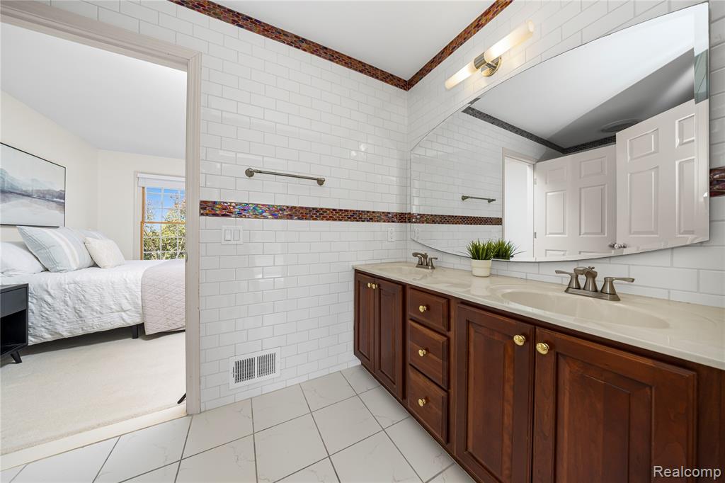 50045 E Fellows Creek Court, Plymouth, MI 48170 — Photo 53