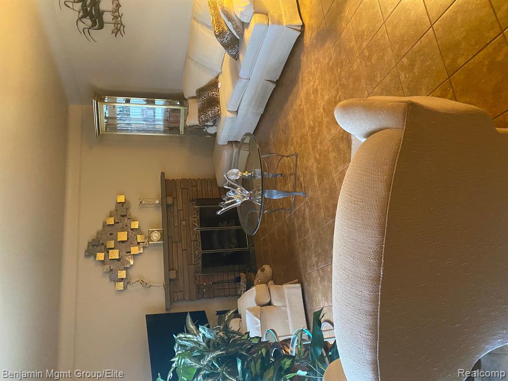 24265 Dante Street, Oak Park, MI 48237 — Photo 4