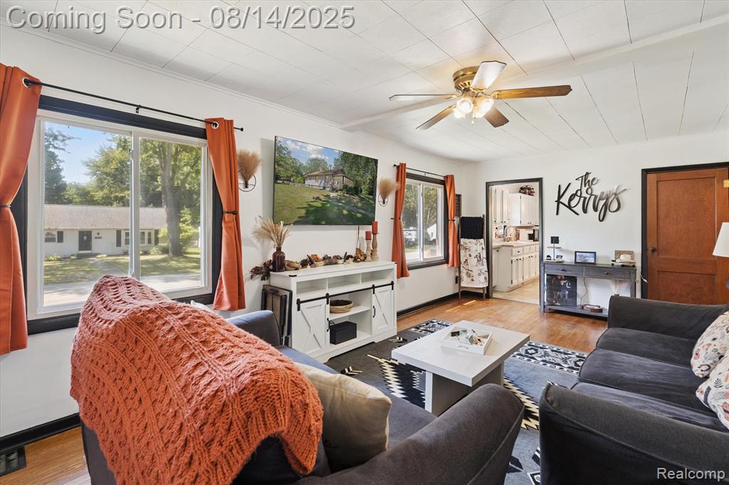 703 Cary Street, Corunna, MI 48817 — Photo 4