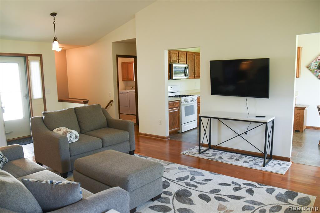 246 Quail Drive, Capac, MI 48014 — Photo 10