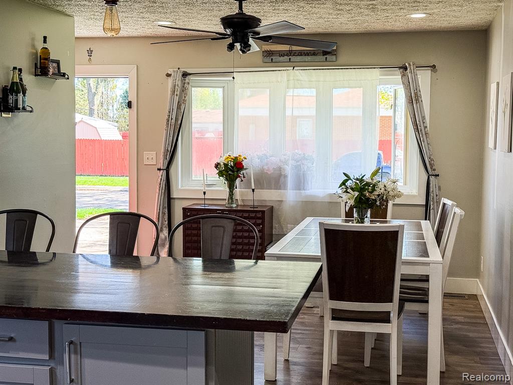 30723 Flanders Avenue, Warren, MI 48088 — Photo 5