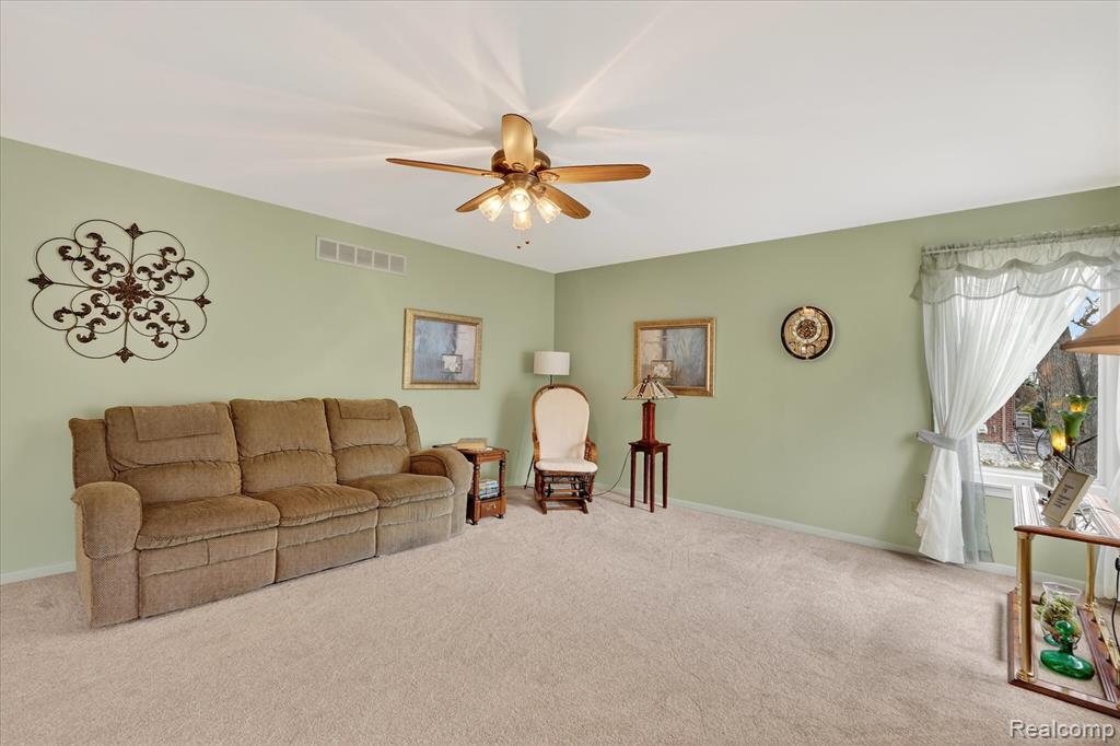 7336 Mustang Drive, Clarkston, MI — Photo 7