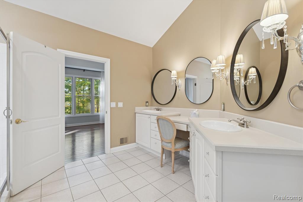 5203 N Bancroft, Bancroft, MI 48429 — Photo 31
