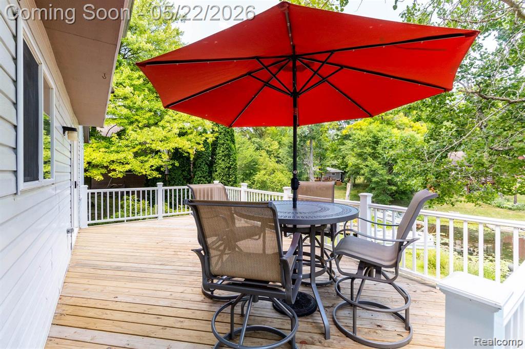 1398 BEAVERBROOK Drive, Holly, MI 48442 — Photo 7