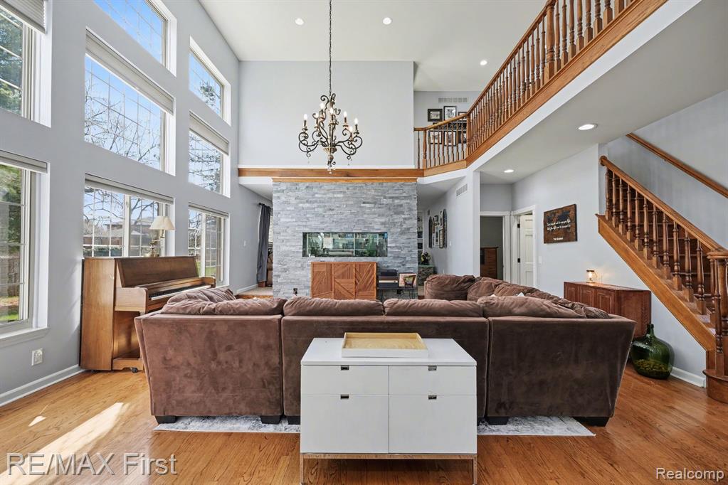 20400 Robinway Drive, Macomb, MI 48036 — Photo 11