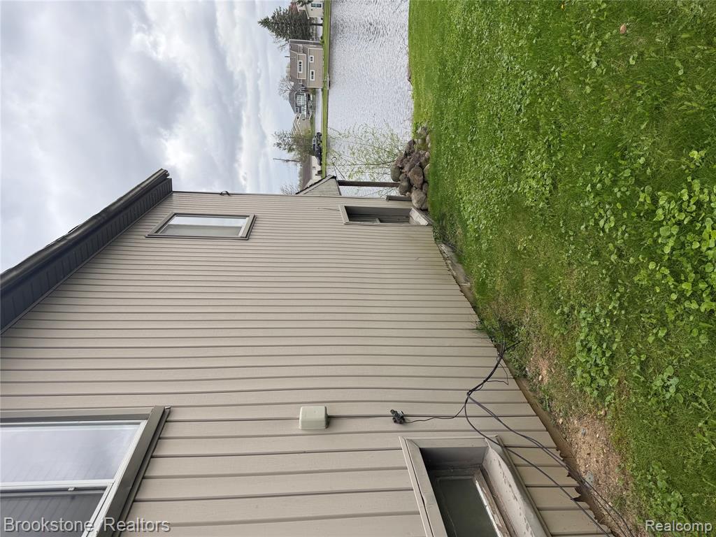 208 Brittain Drive, Lake Orion, MI 48362
