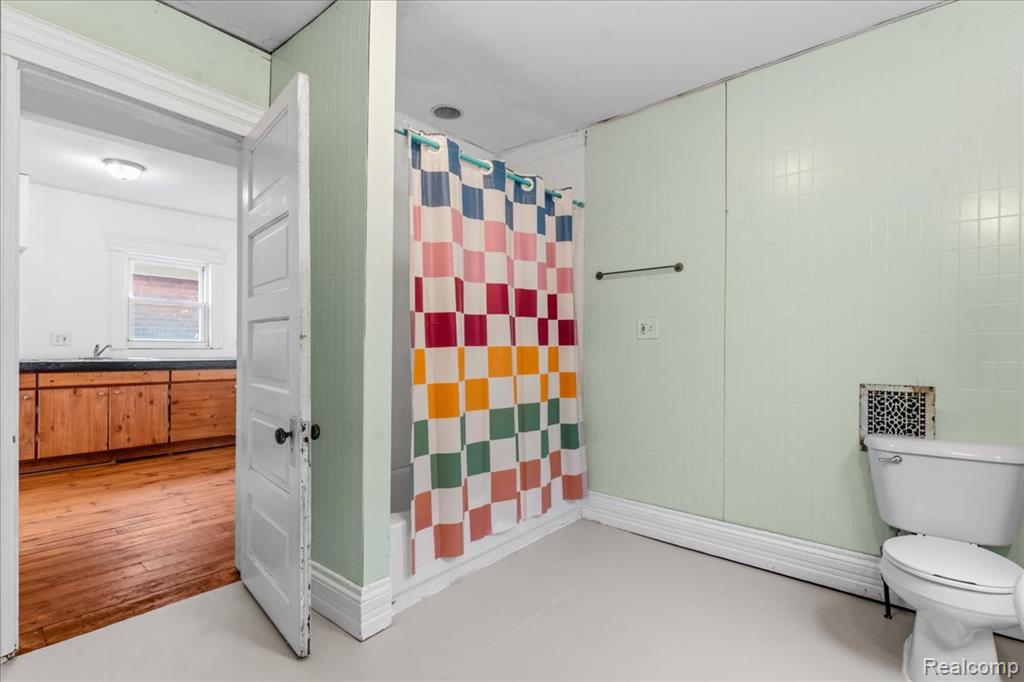 585 W Grand Boulevard, Detroit, MI 48216 — Photo 24