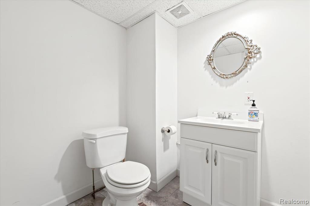 5747 Glen Creek Court, Ann Arbor, MI 48108 — Photo 38