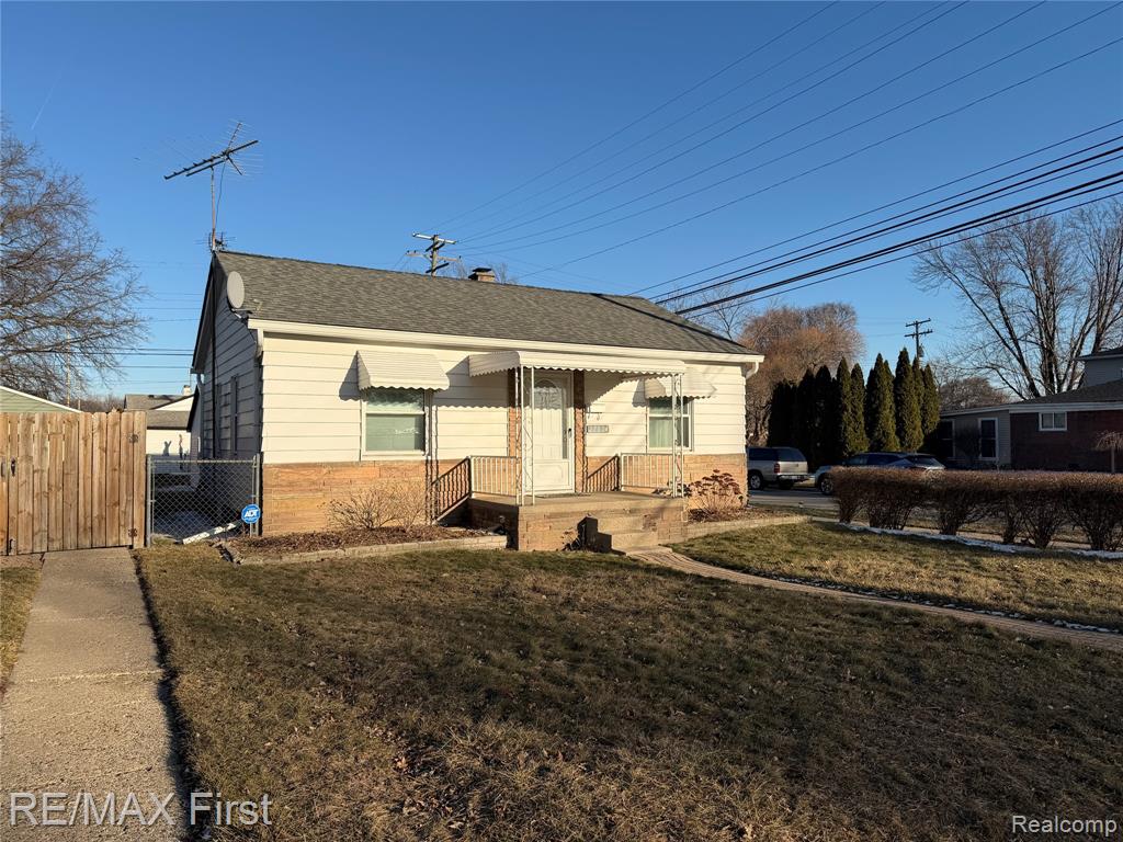 27304 Delton, Madison Heights, MI 48071 — front exterior