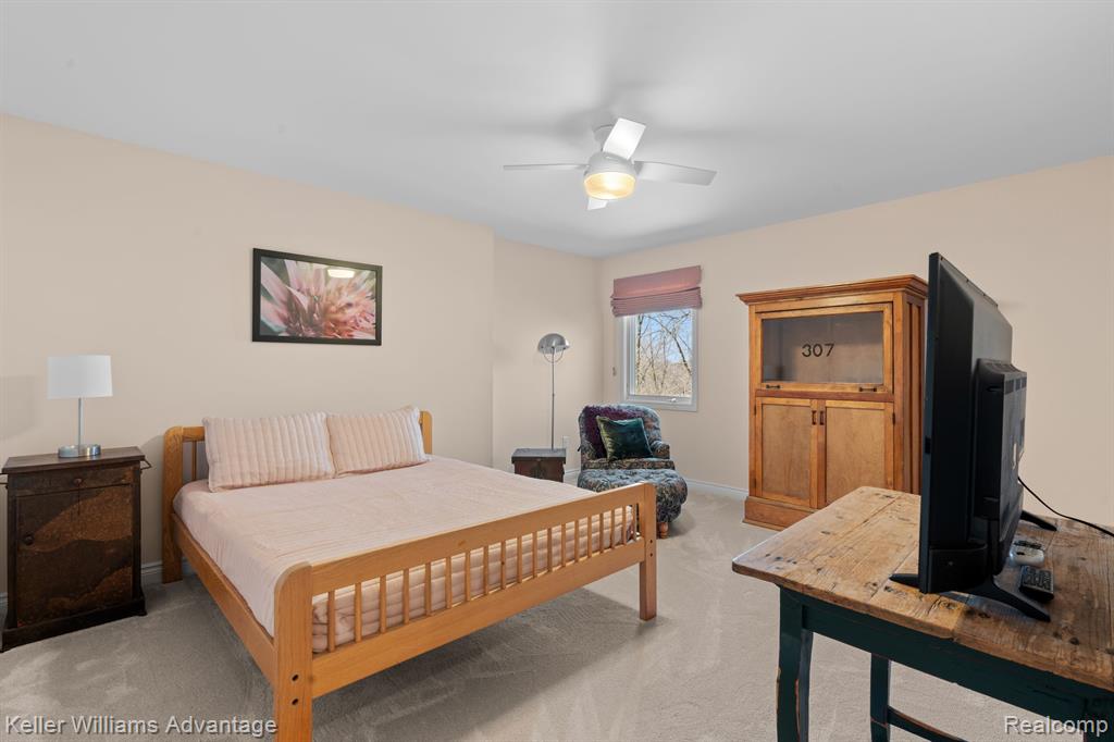 2026 HUNTERS CREEK Drive, Ypsilanti, MI 48198 — Photo 27