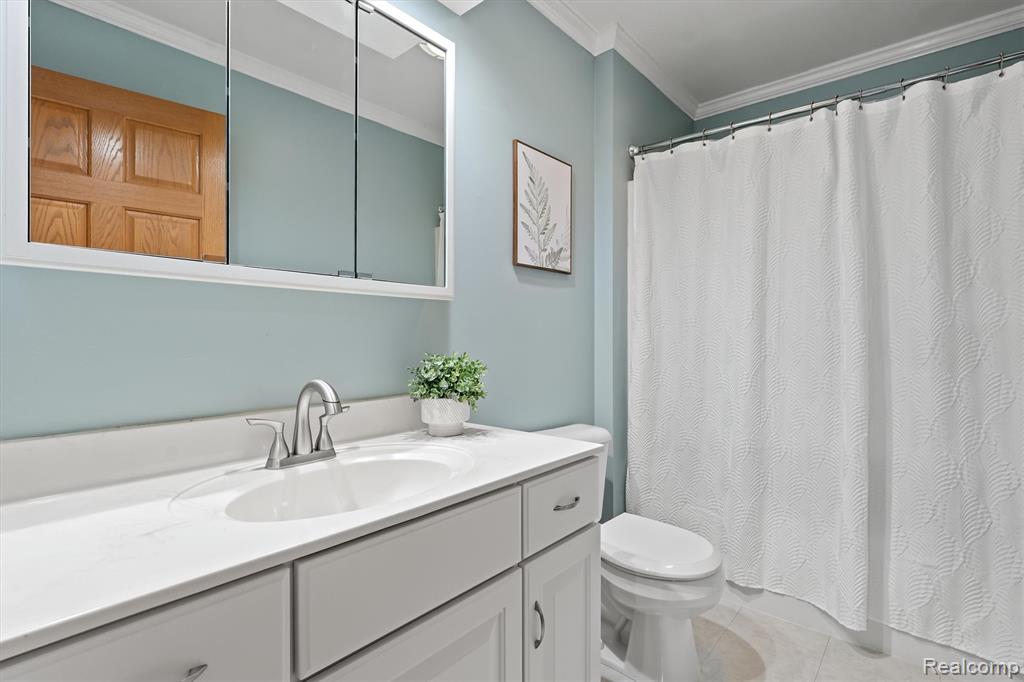 8301 Hyne Road, Brighton, MI 48114 — Photo 47