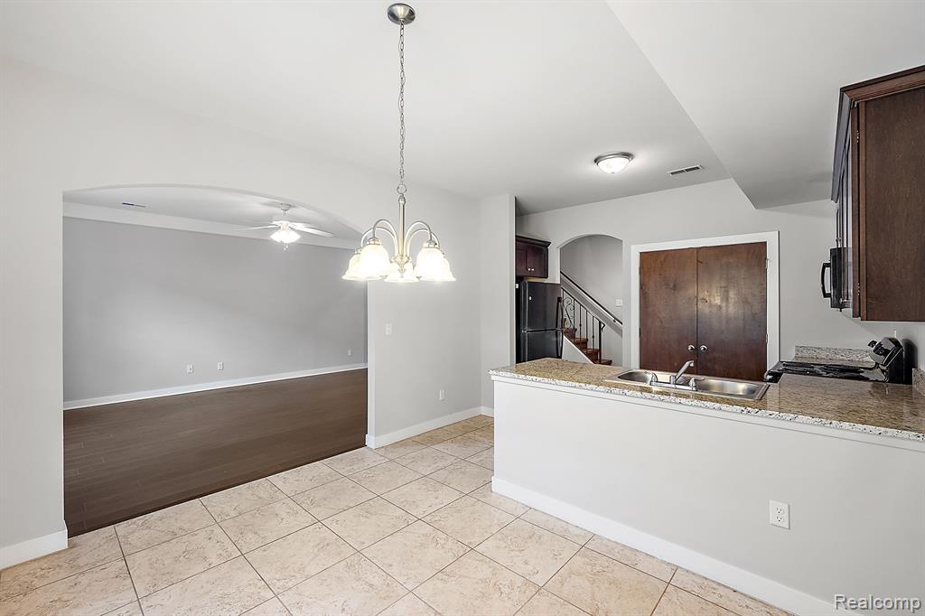 6235 Windemere Lane, Utica, MI 48316 — Photo 18