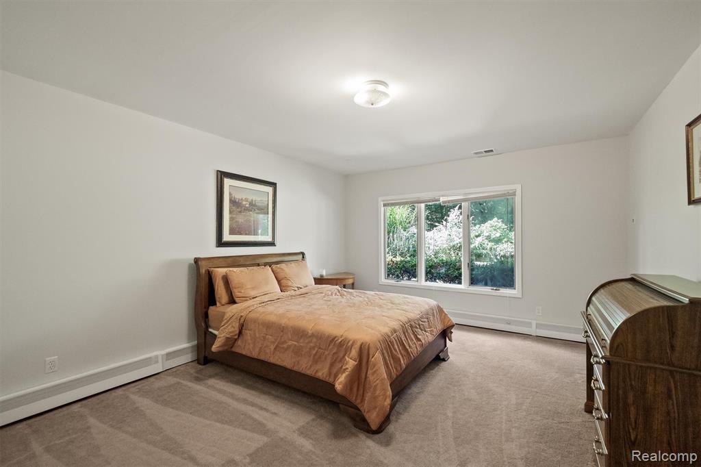 41855 Brentwood Drive, Plymouth, MI 48170 — Photo 34