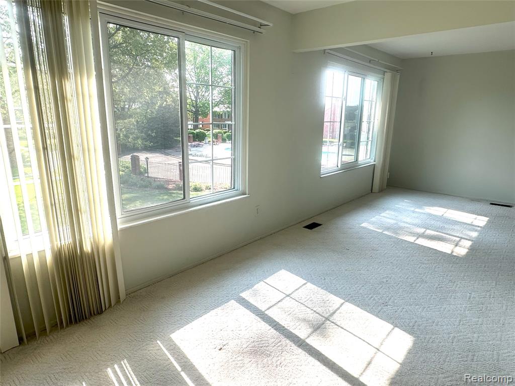 29330 Hoover Road, 330, Warren, MI 48093 — Photo 9