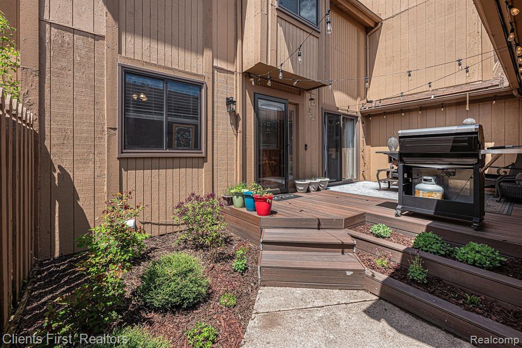 6202 ANDREA Lane, West Bloomfield, MI — Photo 25