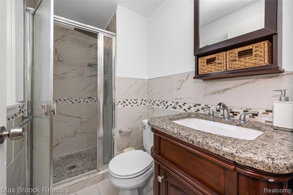 6240 Wynford Drive, West Bloomfield, MI — Photo 42