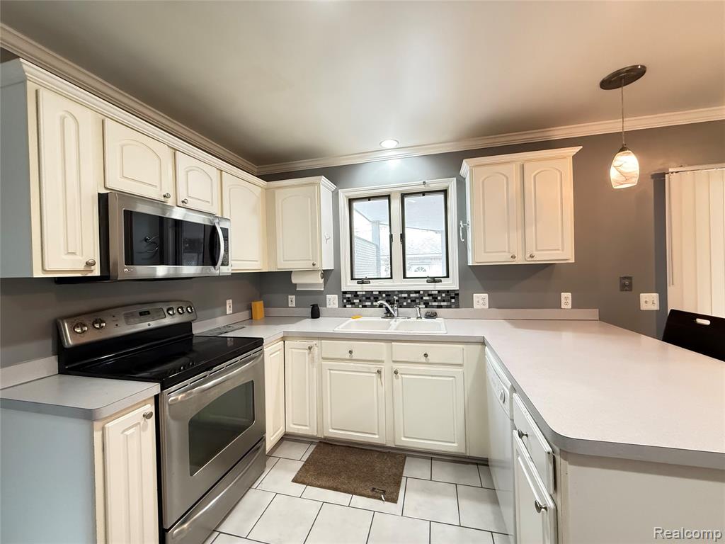 8334 McKinley, Center Line, MI 48015 — Photo 14