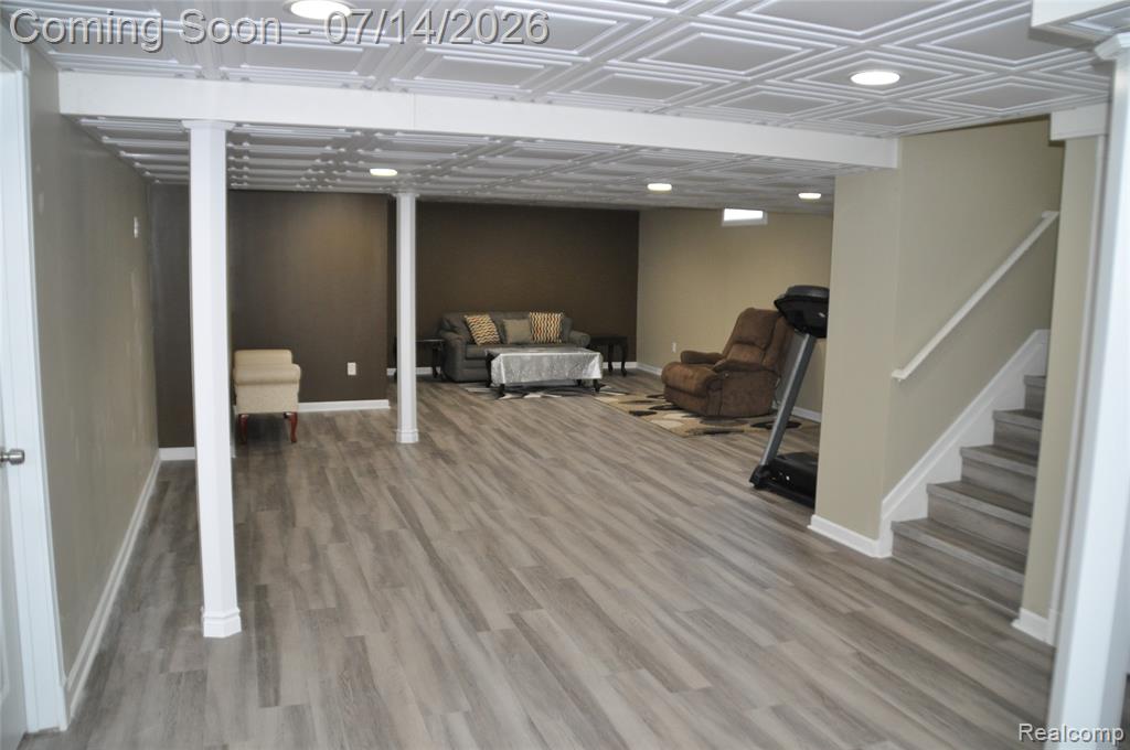 42808 Park Cresent Drive, Sterling Heights, MI 48313 — Photo 15