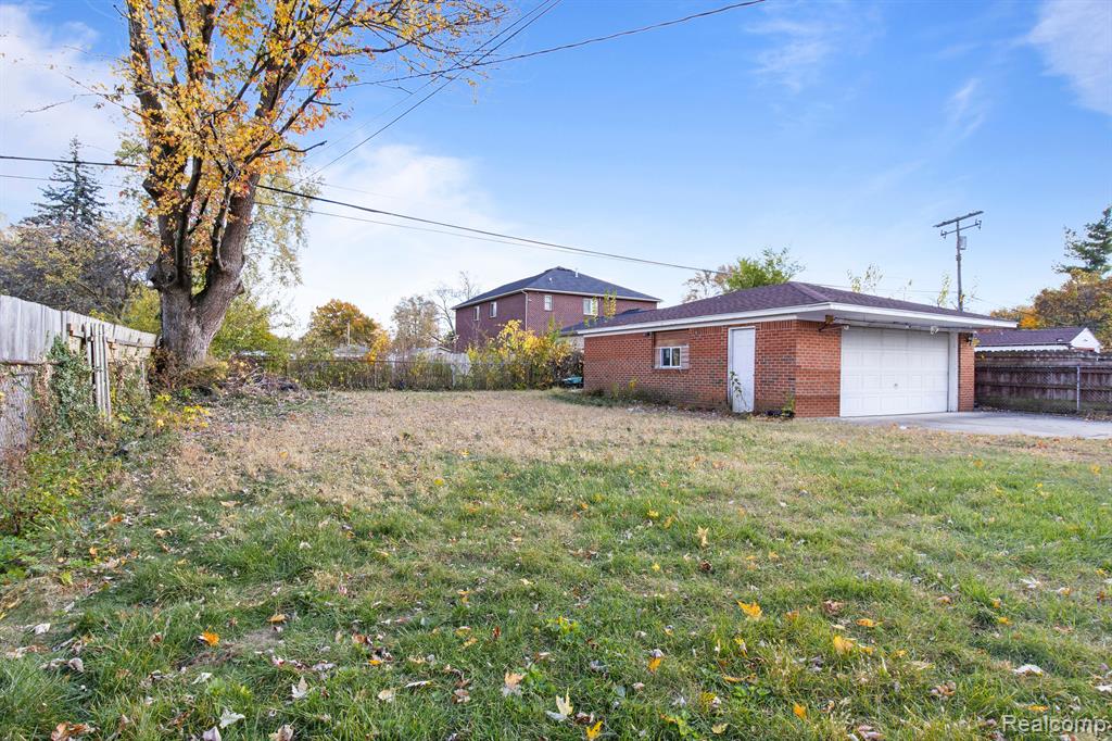 6916 KINMORE Street, Dearborn Heights, MI 48127 — Photo 31