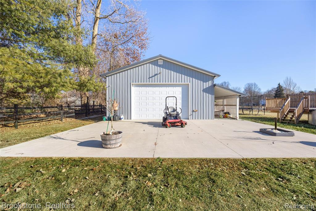 8450 Whiteford Center Road, Ottawa Lake, MI 49267 — Photo 9