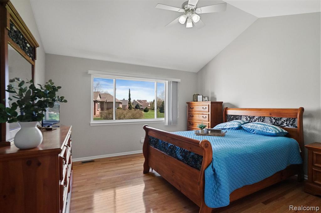 21191 GREENBRIAR Lane, South Lyon, MI 48178 — Photo 17