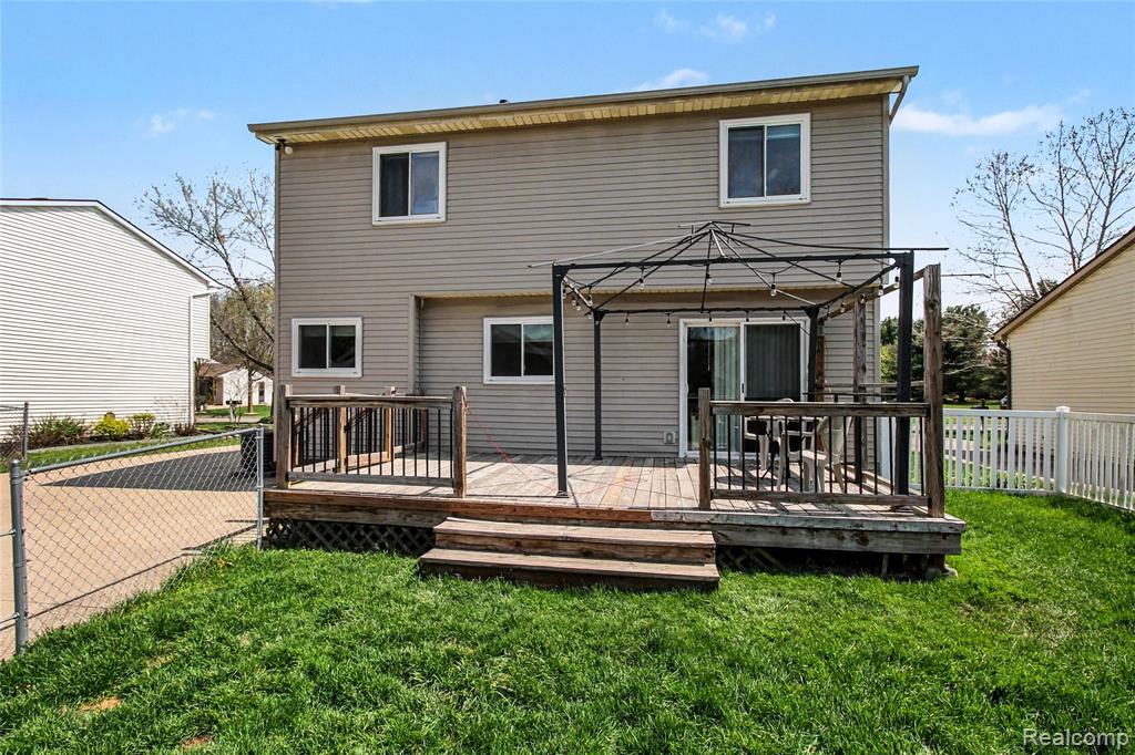 920 Meadowlark Lane, Howell, MI 48843 — Photo 18