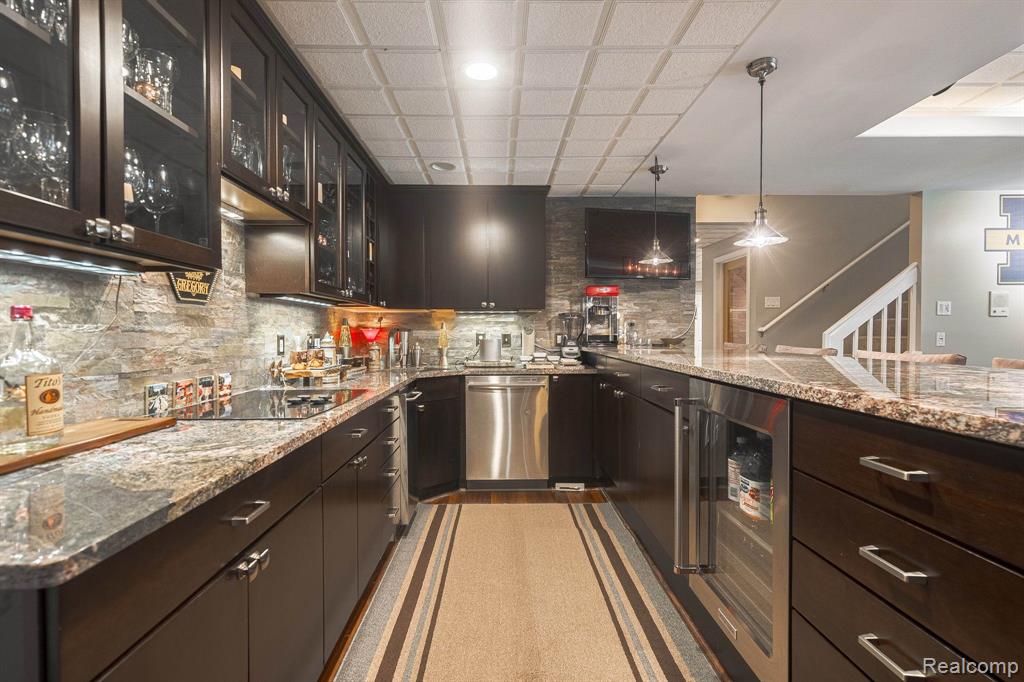 4425 ISLAND VIEW Drive, Waterford, MI 48328 — Photo 52