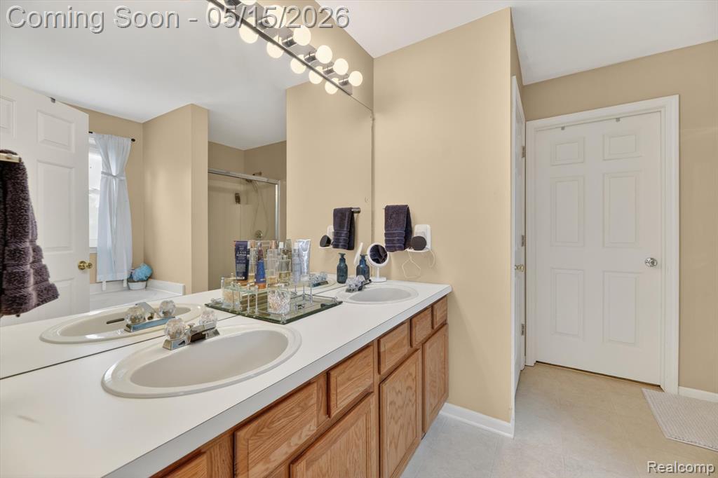 809 Canyon Creek Drive, Holly, MI 48442 — Photo 32