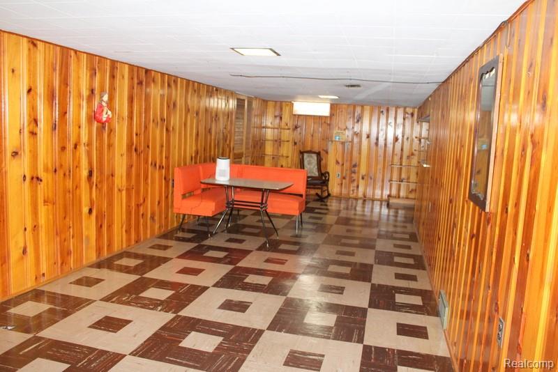 9396 Allen Road, Allen Park, MI 48101 — Photo 42