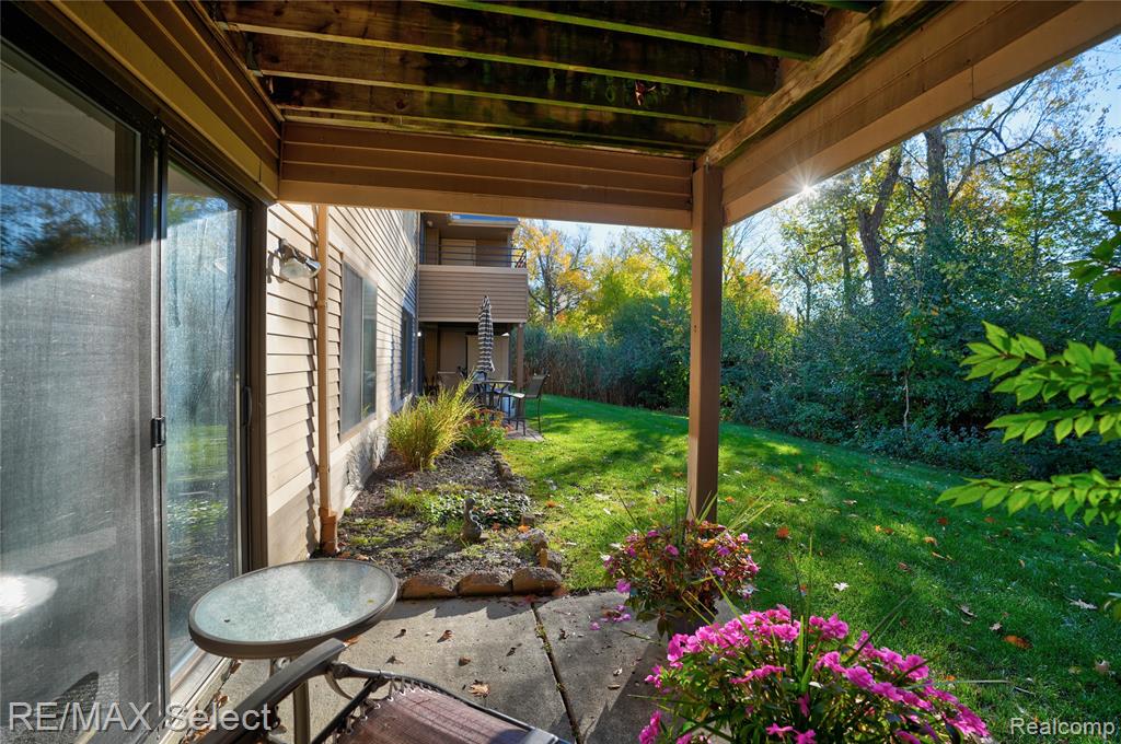 250 Briarcrest Drive, 129, Ann Arbor, MI 48104 — Photo 5