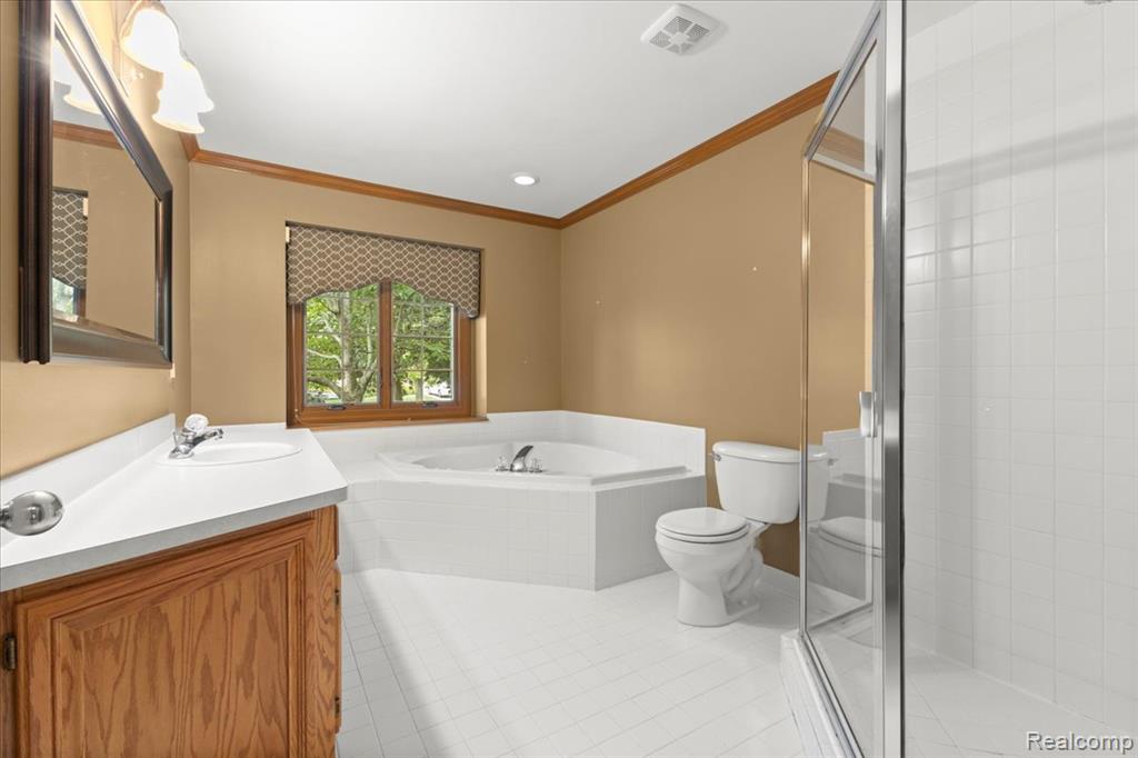 49366 Briar Pointe Dr. Drive, Macomb, MI 48044 — Photo 30