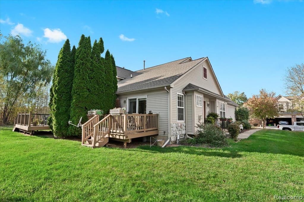 5352 Pine Needle Drive, Grand Blanc, MI 48439 — Photo 25