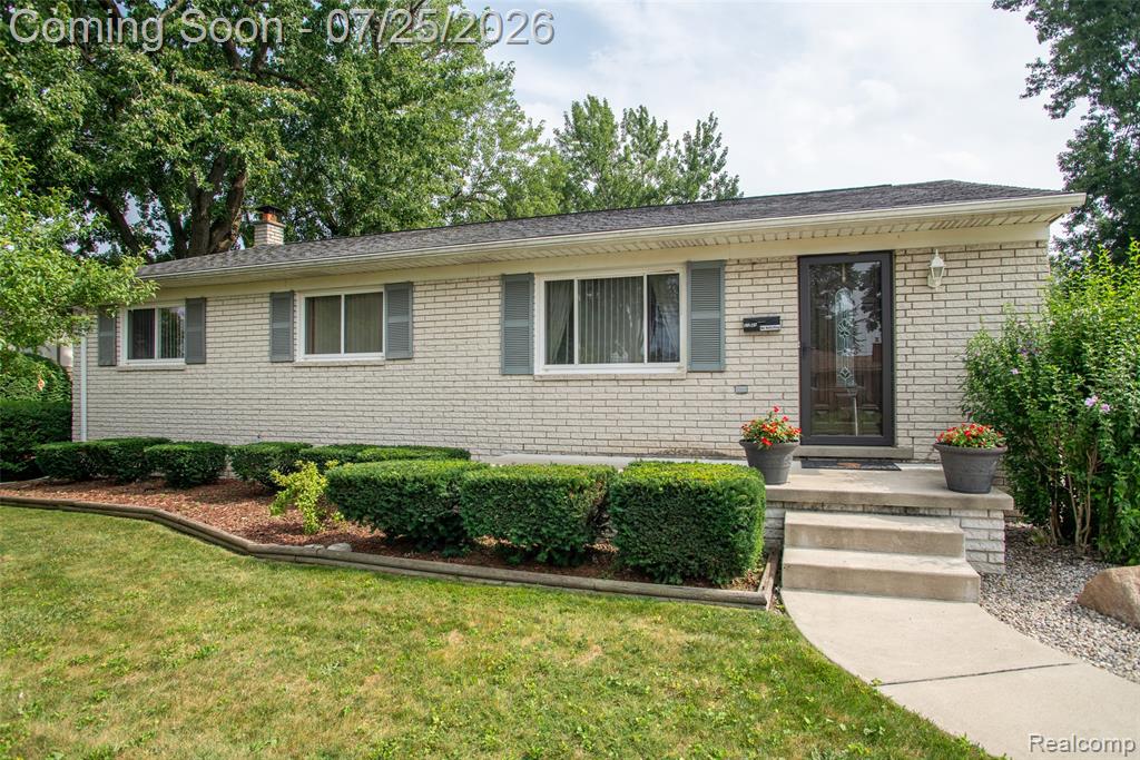 31045 John Hauk Street, Garden City, MI — Photo 2