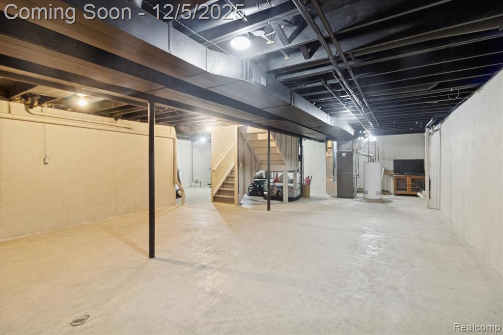 41512 Pheasant Creek Drive, Canton, MI 48188 — Photo 35