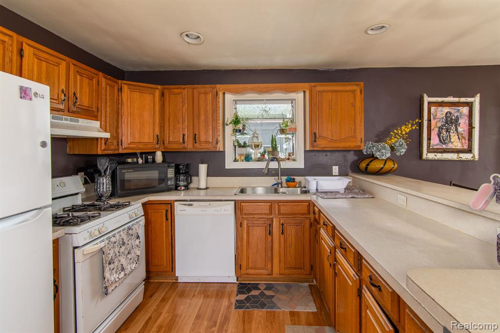 4619 JEROME Road, Clarkston, MI — Photo 6