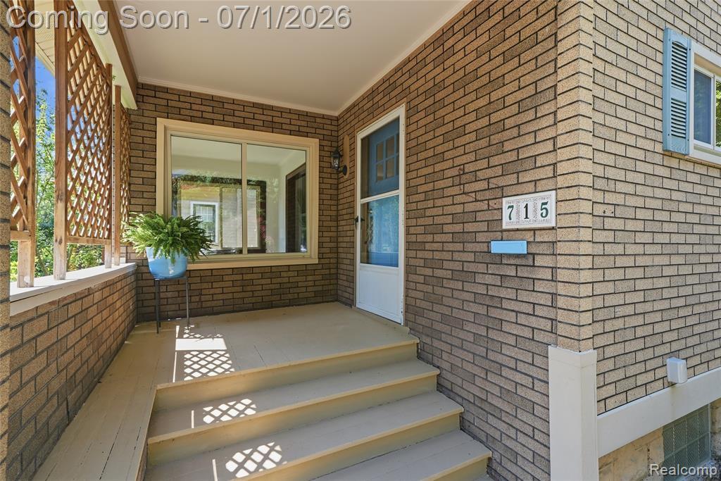 715 Laprairie Street, Ferndale, MI 48220 — Photo 3