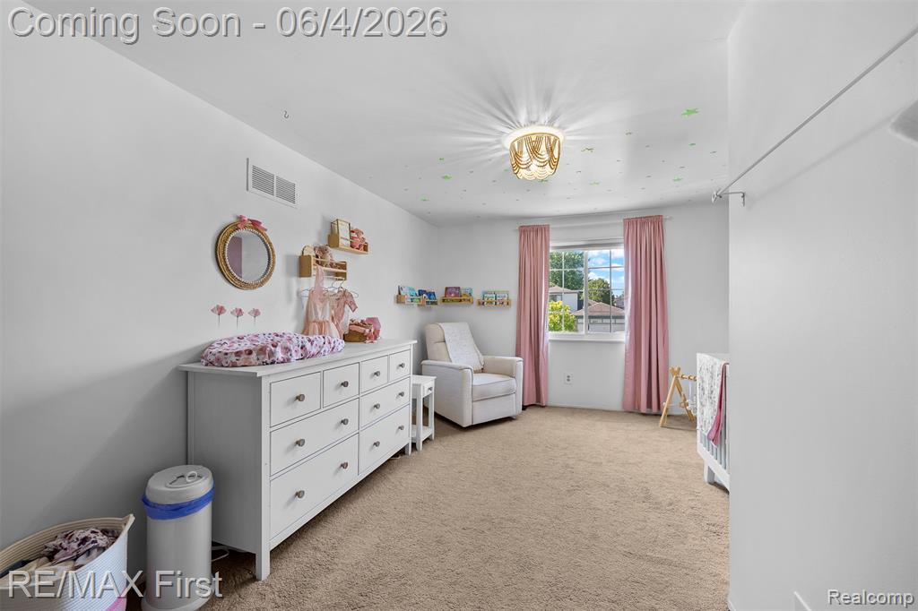 26376 Lawrence Drive, Dearborn Heights, MI 48127 — Photo 23