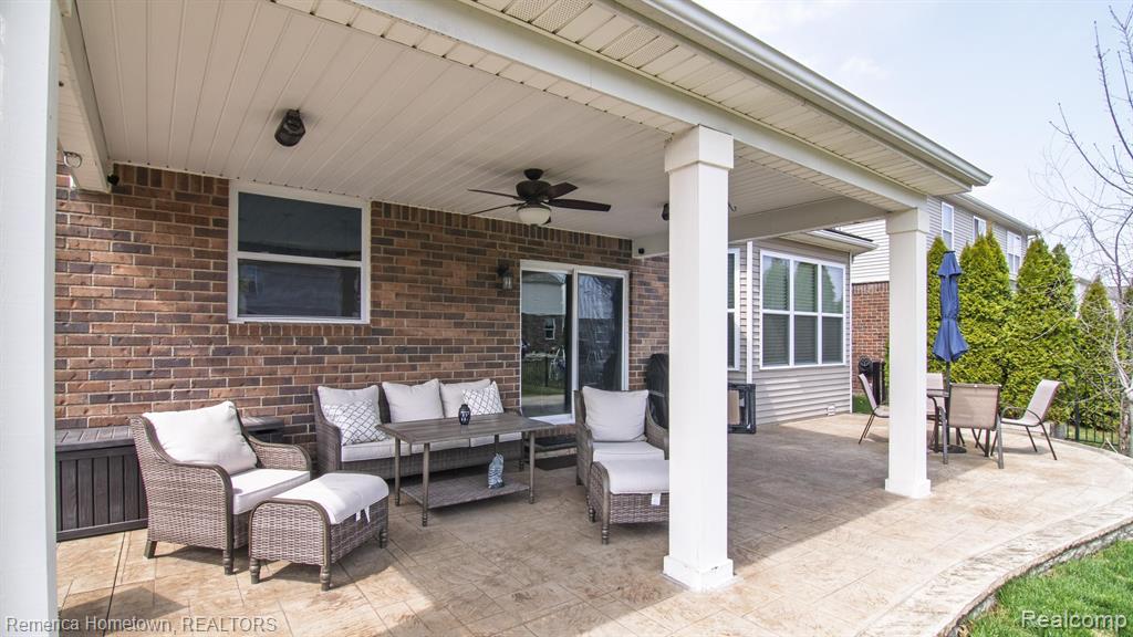 49606 E CENTRAL Park, Shelby Twp, MI 48317 — Photo 42