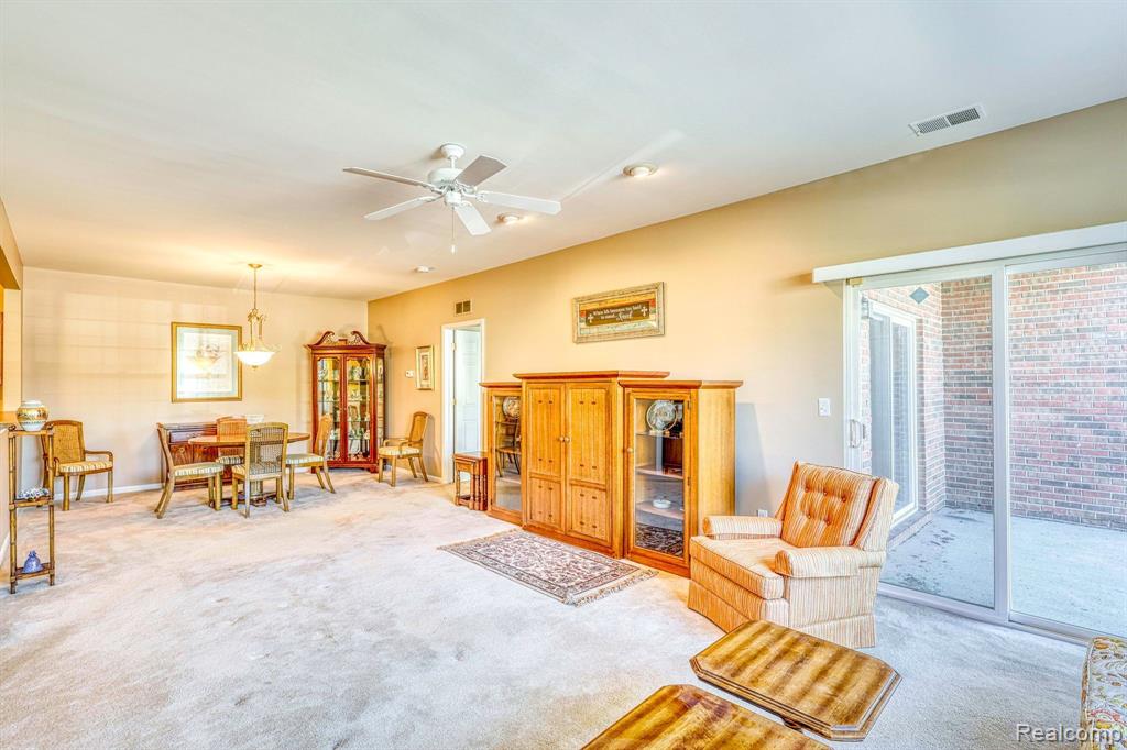 1828 FLAGSTONE Circle, Rochester, MI 48307 — Photo 9